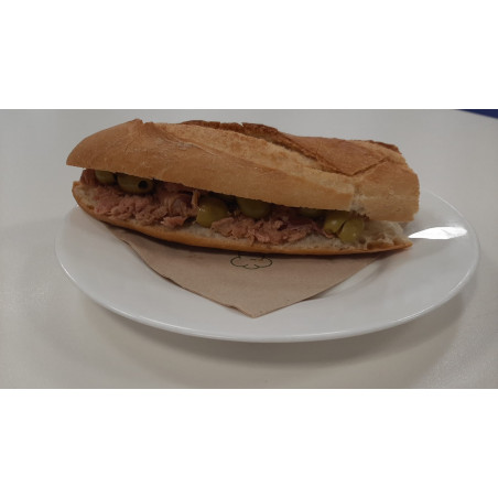 BOCADILLO VIERNES: Atún con aceitunas