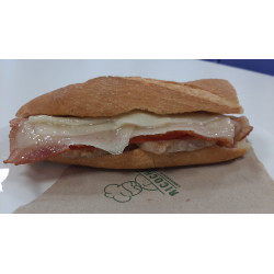BOCADILLO VIERNES: Especial chivito de lomo
